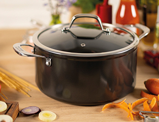 Cookware pots